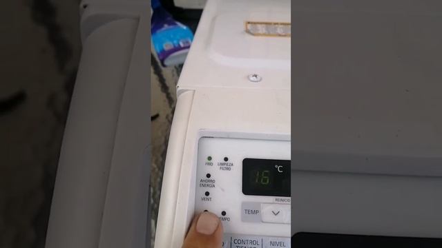 Dudas que puedes tener de Un AIRE ACONDICIONADO para ventana y como funciona #cortos #shorts