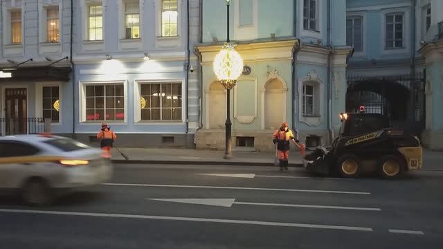 В #Москве с досрочным приходом весны на #дороги вывели #дополнительные #ресурсы #ЖКХ