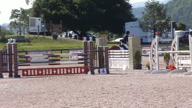 Amanda/Zed 1.10m Jumper Chase (7th) 5/6