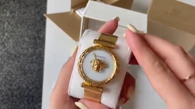 Versace Watch Unboxing, new 2021 Versace Palazzo Empire Greca Watch collection