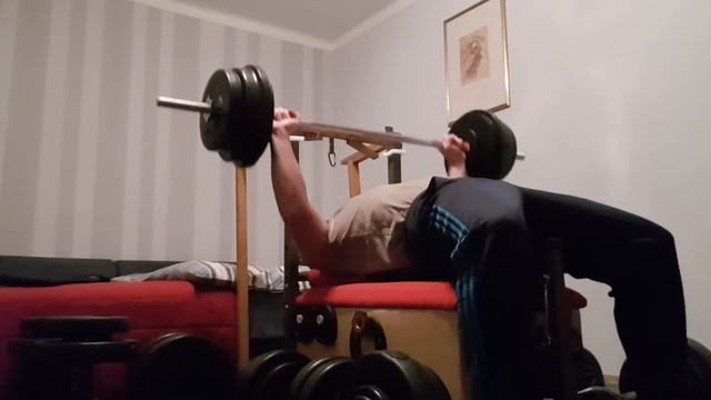 WEEK 26: 60 kg (132 lbs) for 26 reps in 44 seconds, Bench Press Progress of a 40 y/o