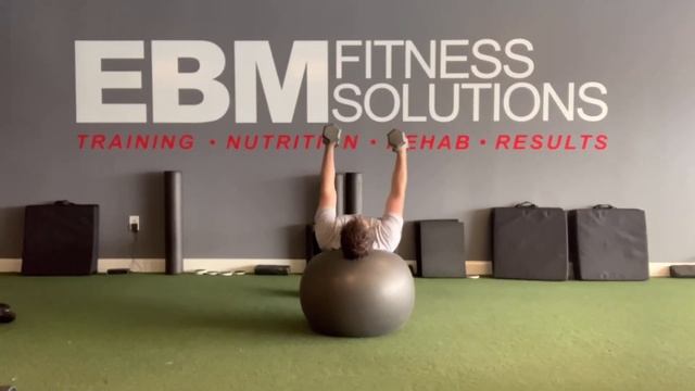 Alternating DB flyes (ball) - EBM Fitness Solutions