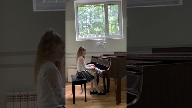 Е. Сигмейстер «Блюз». Виконує Шолпан Аліса.