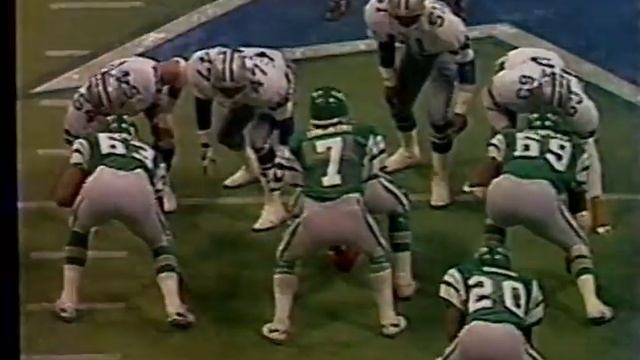 DT Randy White runs down Eagles receiver (1980)