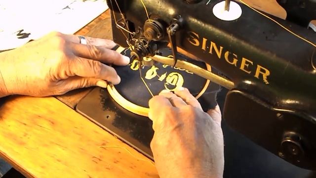 The Singer Zig Zag Embroidery machine.. 107W100