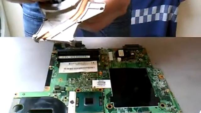 How To Clean HP Pavilion DV2000 Laptop Fan & Apply Silver Themal Compound To CPU Part 3