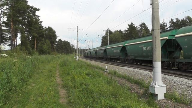Электровоз ВЛ11-571/582Б с грузовым составом