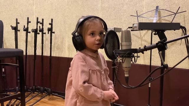 Элина Овезова - "Мишка и лапка"