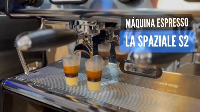 Máquina espresso La Spaziale S2 preparando un espresso bombón