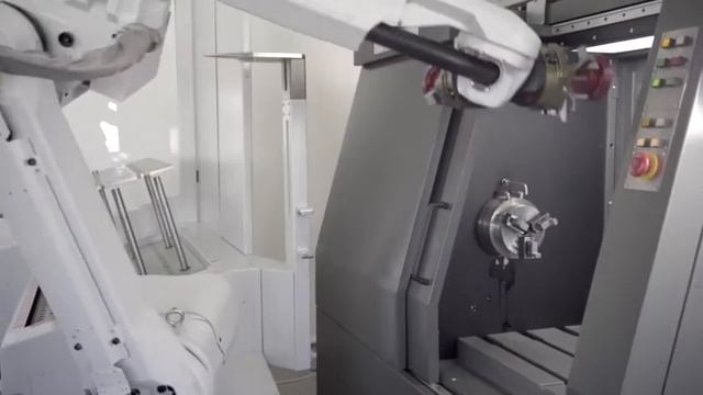 How can you let a robot load your CNC turning lathe directly from a pallet?