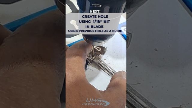 How to Add Emergency Key Blade to Autel UNIVERSAL Remotes using Flip Key Blades - Size 26, 36 & mor