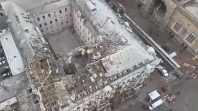 Последствия вчерашнего удара по одесской гостинице, где находились высокопоставленные наёмники
