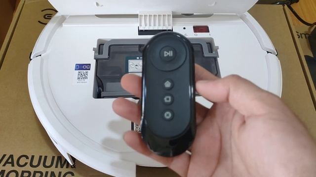 Robot hút bụi Ecovacs Deboot DD37.Sản phẩm quốc dân