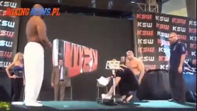 Когда у кого то много понтов)