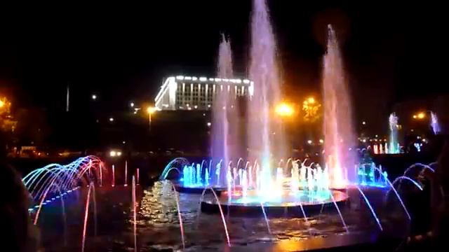 Самара  Новая набережная  Фонтаны и музыка