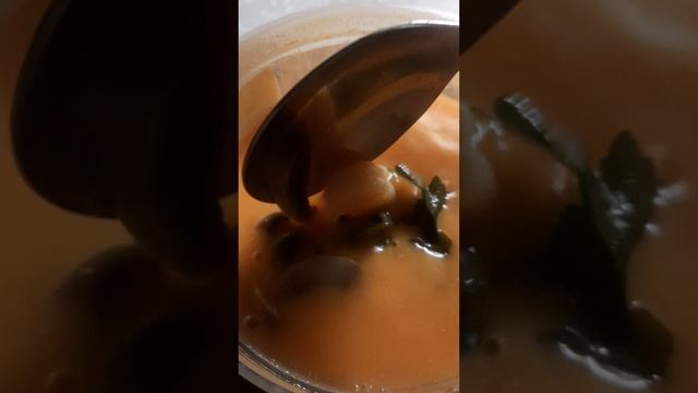 Холостяцкий суп Том Ям из магазина. На пробу.