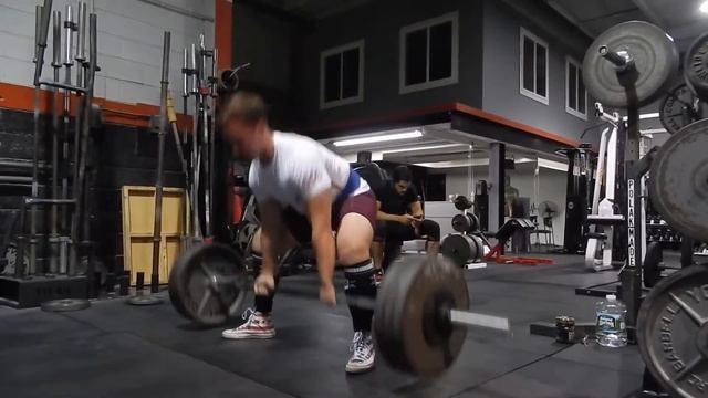 Deadlift 325 x 5 (Set 3)