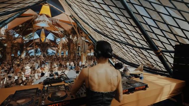 CAMILA JUN - Live Set at Universo Paralello - Bahia, Brazil.