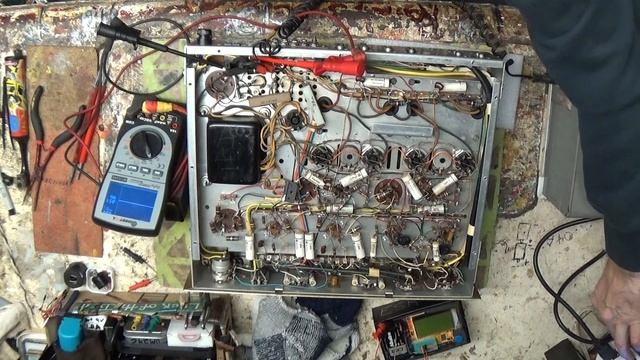 HH Scott Vacuum Tube amp part  2