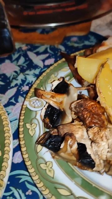 Картошка, грибочки, шашлычок 👍