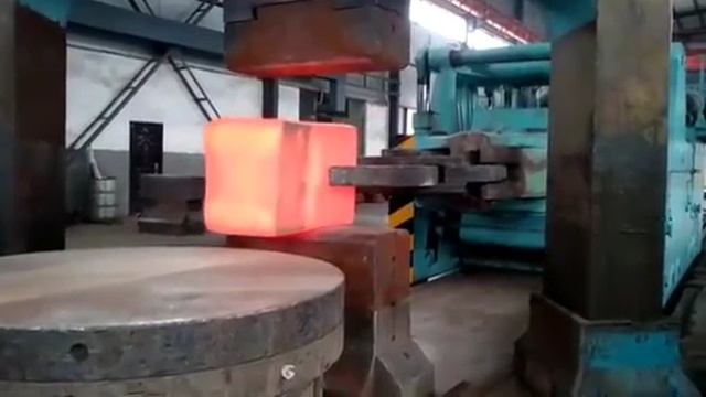 ......Как куют сталь , как штампуют сталь.....