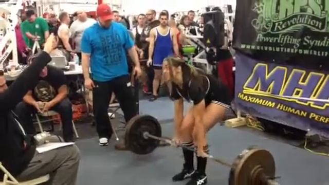 Laura Rinke 360lb Deadlift @132