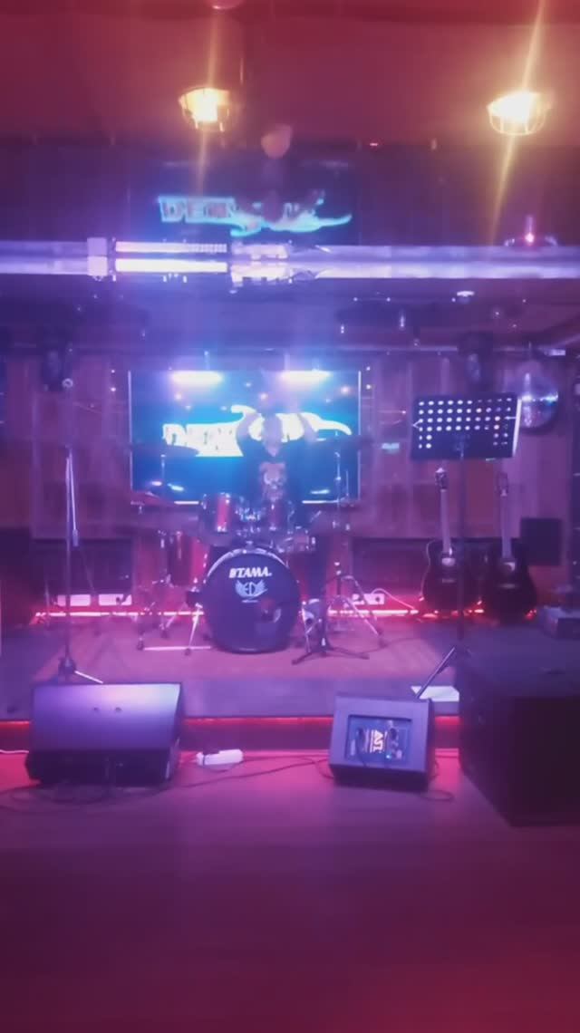 DENozaur - ударное соло live 10 лет (фрагмент 2)