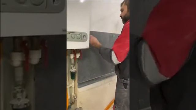 Помощь в ремонте хорошему знакомому, снимает Анастасия
