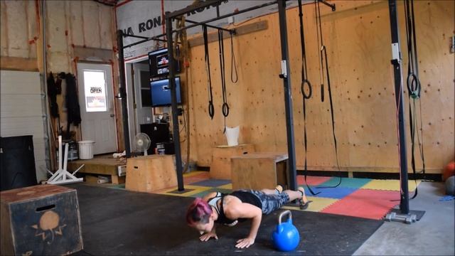 Fit Bomb - Kettlebell EMOM (Perfect Beginner Crossfit WOD)