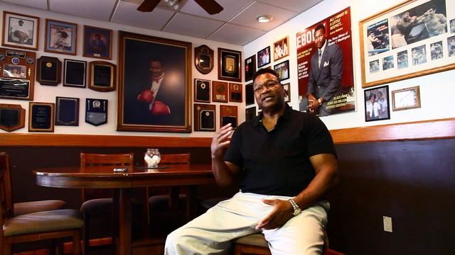 Larry Holmes talks about fighting Muhammad Ali