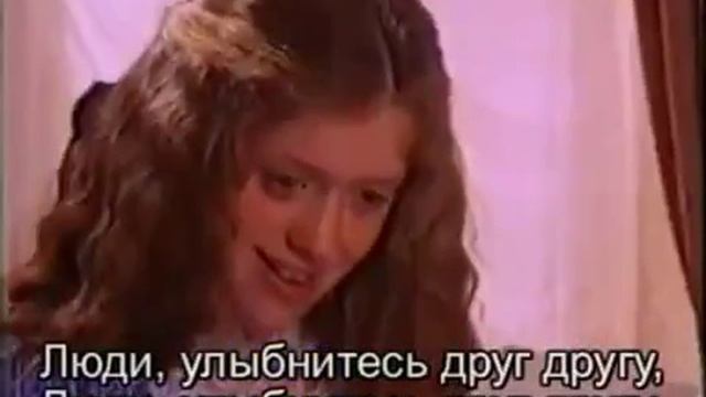 Кружится как пушинка