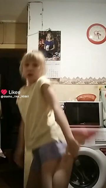 Like_7466505636839129846.mp4