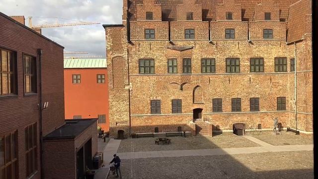 I'm so glad I went to Malmo, Sweden 2022 solo-Travel vlog, museum, tours