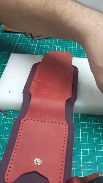 Красный кошелек