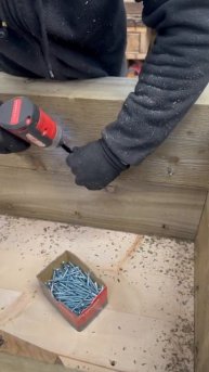 Клумба из бруса