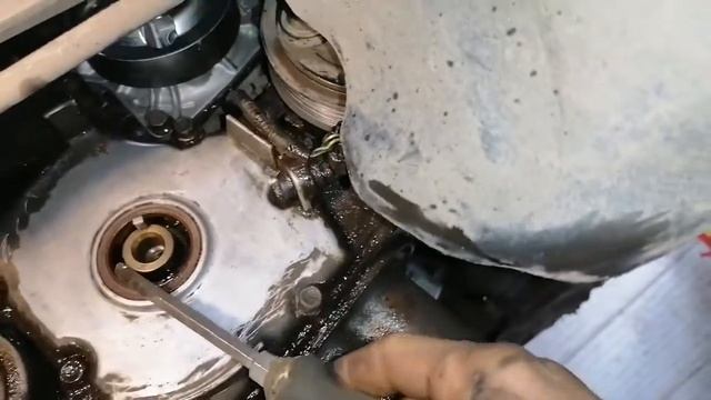 MazdA 3_ Замена Помпы, (Лобового Сальника) _...