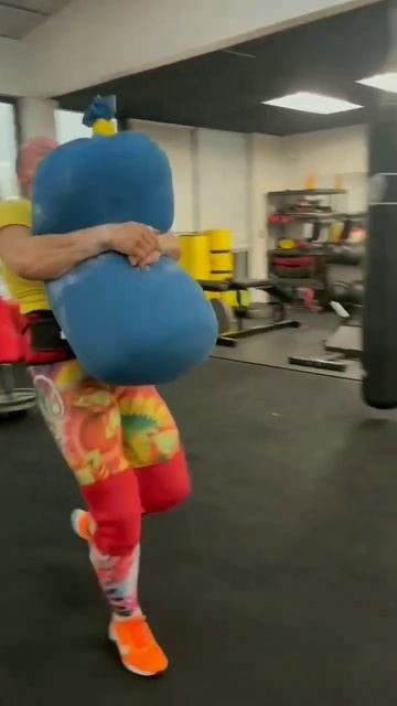 Olga Liashchuk - Sandbag carry  270 lbs\122 kg  #shorts #cerberus  #motivation #crossfit #strongman