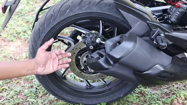 2022 Bajaj Dominar 400 | Tour edition | Tamil | Is it worth the money? | Madarasi Vlogs