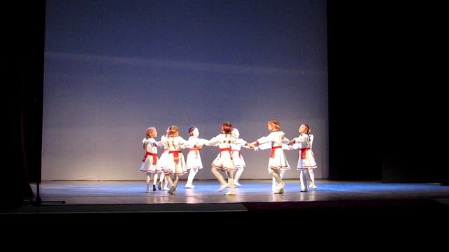 Танец "Чувашские узоры " г. Чебоксары Мбдоу " Детский сад " 144