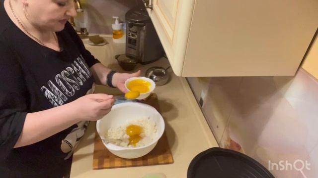 ПРИГОТОВИЛА СЫРНИКИ/ЗАМАРИНОВАЛА КУРИНУЮ ГРУДКУ ДЛЯ СНЕКОВ