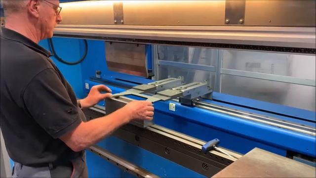 PRIMA POWER EP 0520 Press Brake