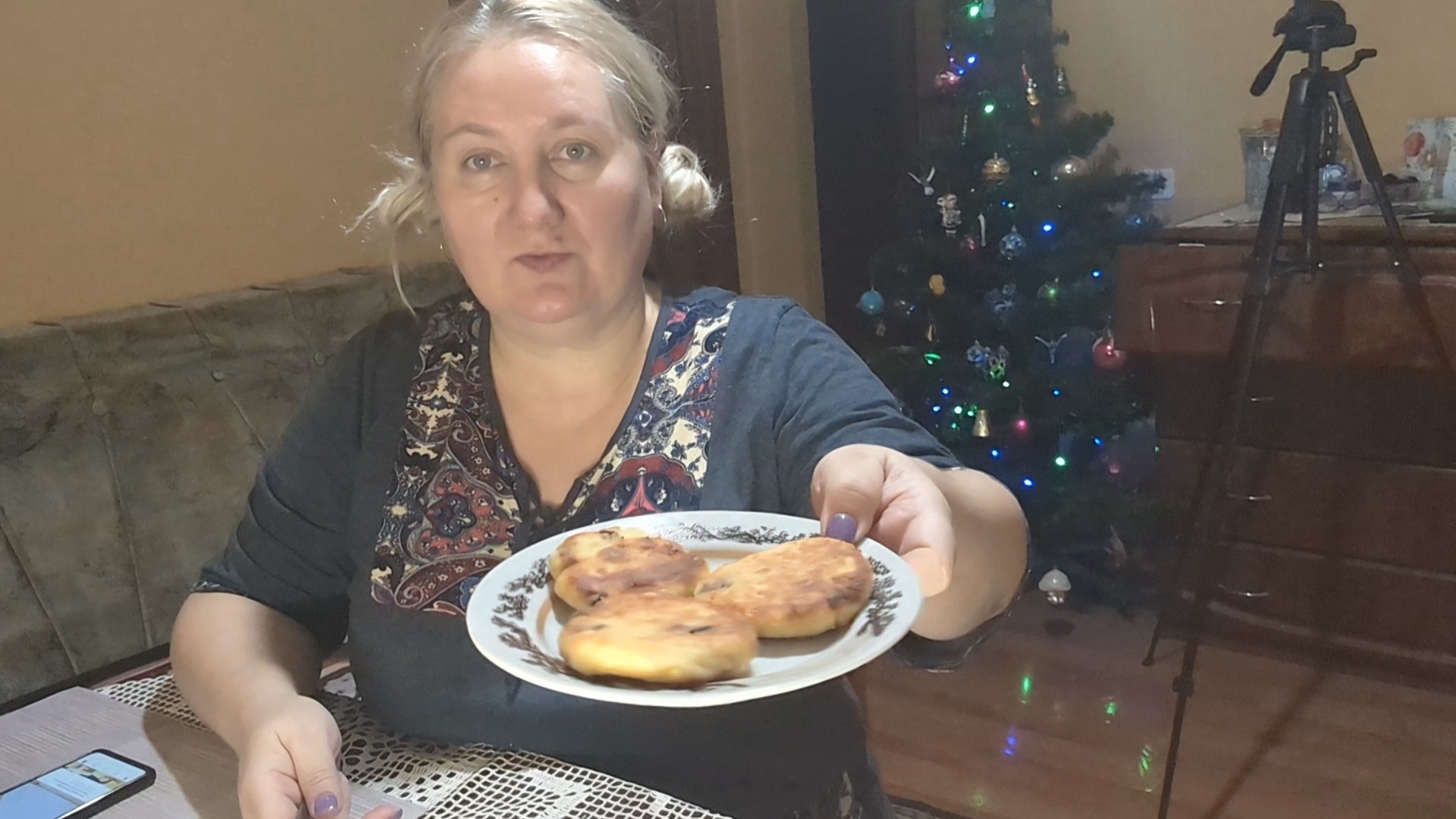 Завтракаю/ почему не состоялась встреча одноклассников/ какая мука для блинчиков полезнее?