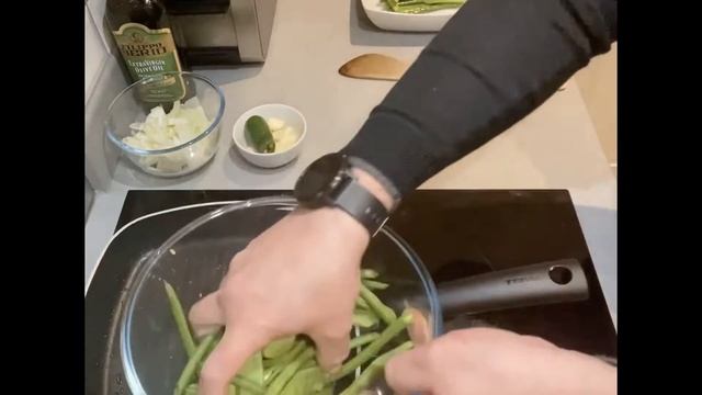 Slowed Cooked Charred Green Beans (Ottolenghi Flavour Cookbook Vegan Recipe) + Homgeek Knives Revie