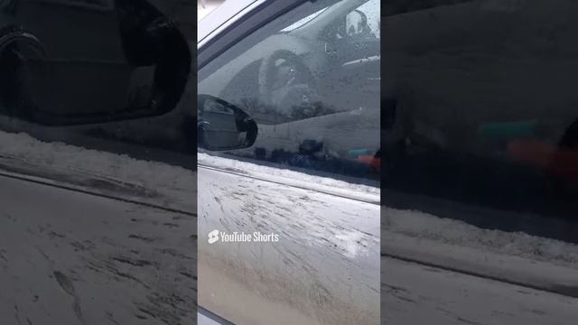 Музыка в Nissan Almera G15