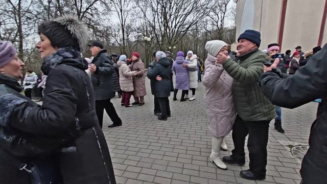 1.02.25г..."РОЗЫ АЛЫЕ"...