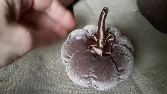 Шьём тыкву из ткани. Мастер класс.