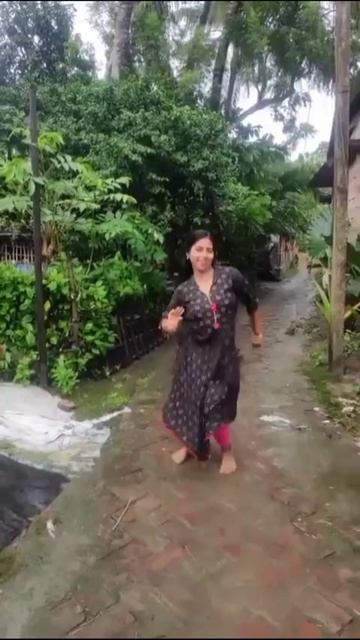 Young Girl Amazing Hot Dance
