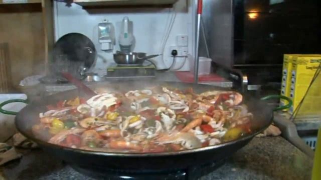 How to make Paella with TV Chef Julien Picamil from "Saveurs" Dartmouth UK.