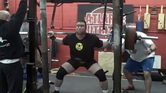 Gorilla Pit lifter, Pat Hakola, squatting 754x2-GREAT DEPTH