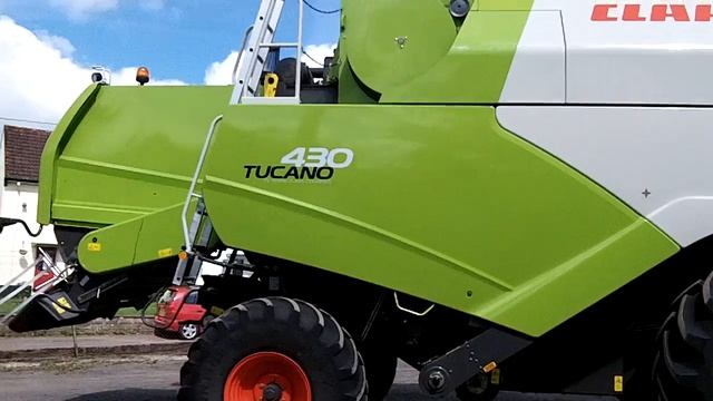 Claas Tucano 430 APS Combine Harvester